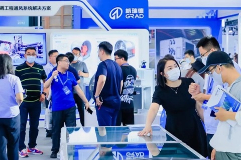 阿联酋沙迦中国汽车装备展展会现场图片