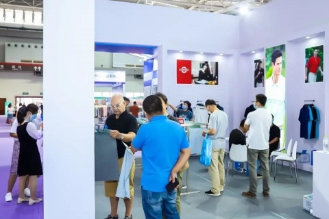 青岛国际职业装团服展览会展会现场图片