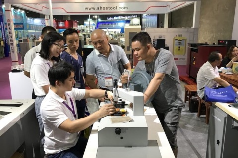 广州国际鞋机鞋材皮革工业展展会现场图片
