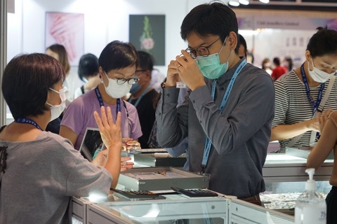 香港珠宝首饰展览会JGA展会现场图片