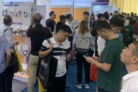 越南电子零部件展览会展会现场图片