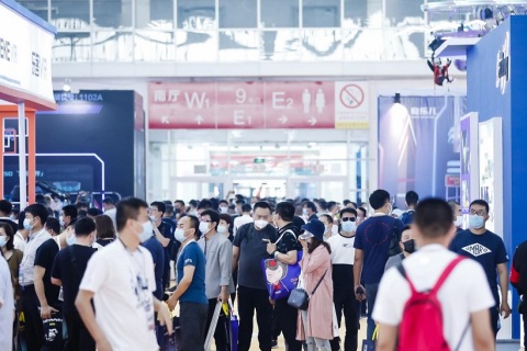 中国主题娱乐展-郑州游乐设施展展会现场图片