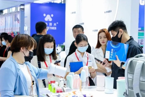 宁波世界宠物博览会展会现场图片