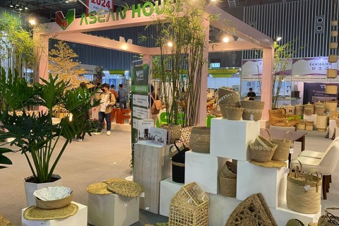 越南（东盟）国际木工家具及家居用品博览会展会现场图片