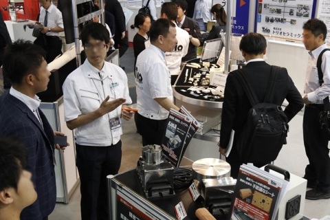 日本大阪高机能陶瓷展览会展会现场图片