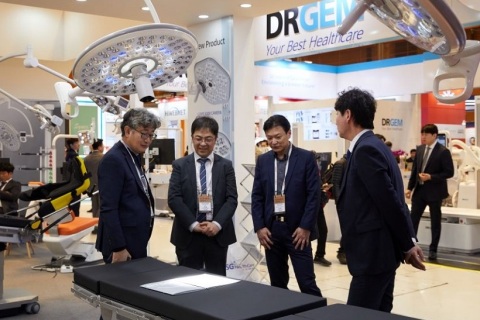 韩国首尔医疗器械及实验室展览会展会现场图片
