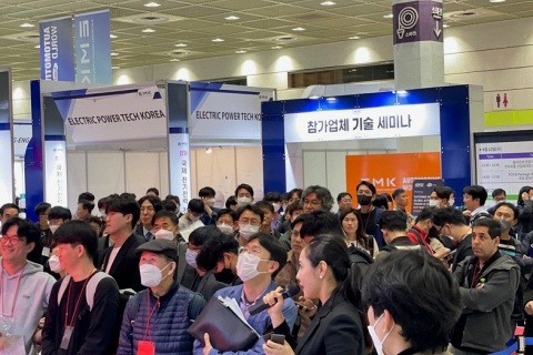 韩国首尔电子生产设备展览会展会现场图片