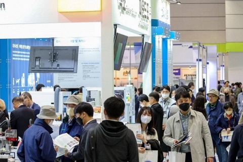 韩国首尔电子生产设备展览会展会现场图片