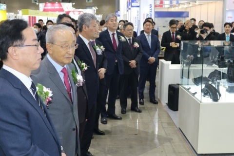 韩国首尔模具展览会展会现场图片