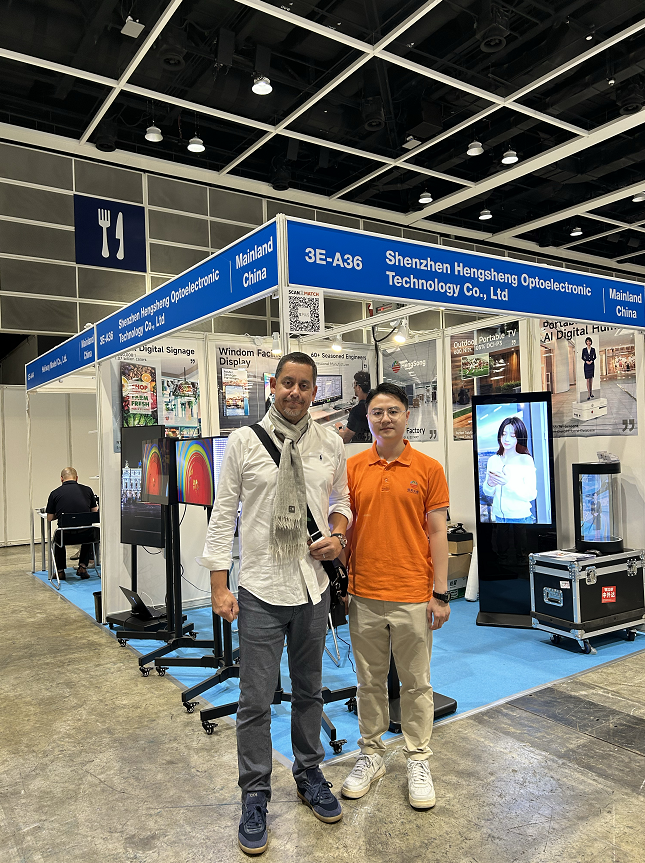 2025香港电子产品展首日直击:恒昇光电 Mini LED 技术引爆湾仔会展中心~