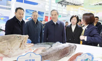 王成调研2025宁波农博会：有效促进农民收入增长