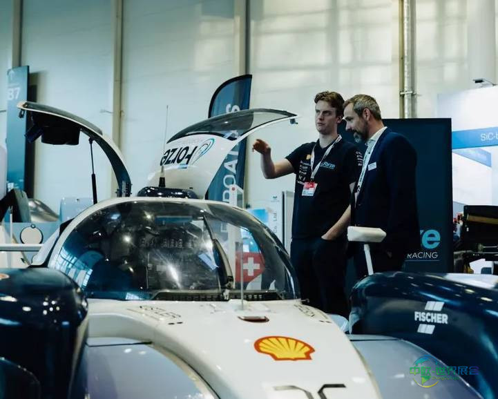 2026年美国印第安纳州国际赛车用品展览会:Bell头盔会员享15%优惠