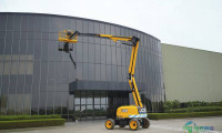 JCB携最新设备亮相爱丁堡国际建筑展览会并举办操作手挑战赛