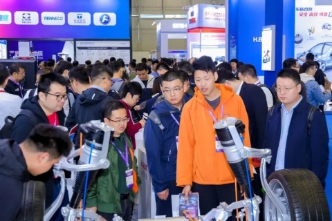 上海国际汽车底盘系统技术展览会展会现场图片