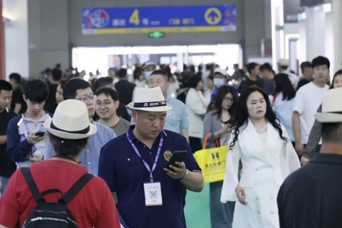 中国（南京）系统门窗、全屋定制、移门博览会展会现场图片