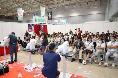 越南河内宠物用品展览会展会现场图片