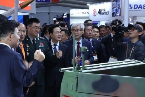 韩国陆军国际防务工业展览会展会现场图片