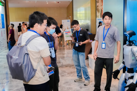 上海全球人工智能开发与应用大会展会现场图片
