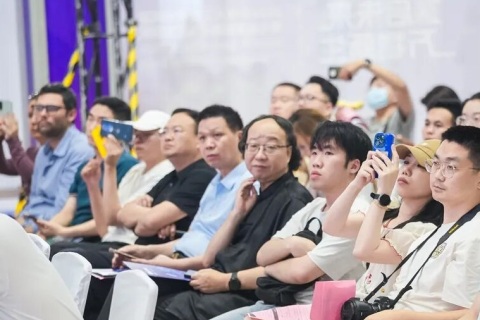全球人工智能创始人高峰论坛展会现场图片