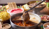 巴奴火锅计划赴港上市；饿了么加码10亿元助力新店；海底捞广州首开鲜切牛肉门店