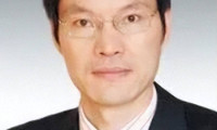 沪市政府秘书长马春雷履新职