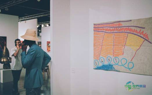 美国迈阿密国际艺术展：Art Basel公布2026迈阿密海滩展会阵容与展厅新布局。